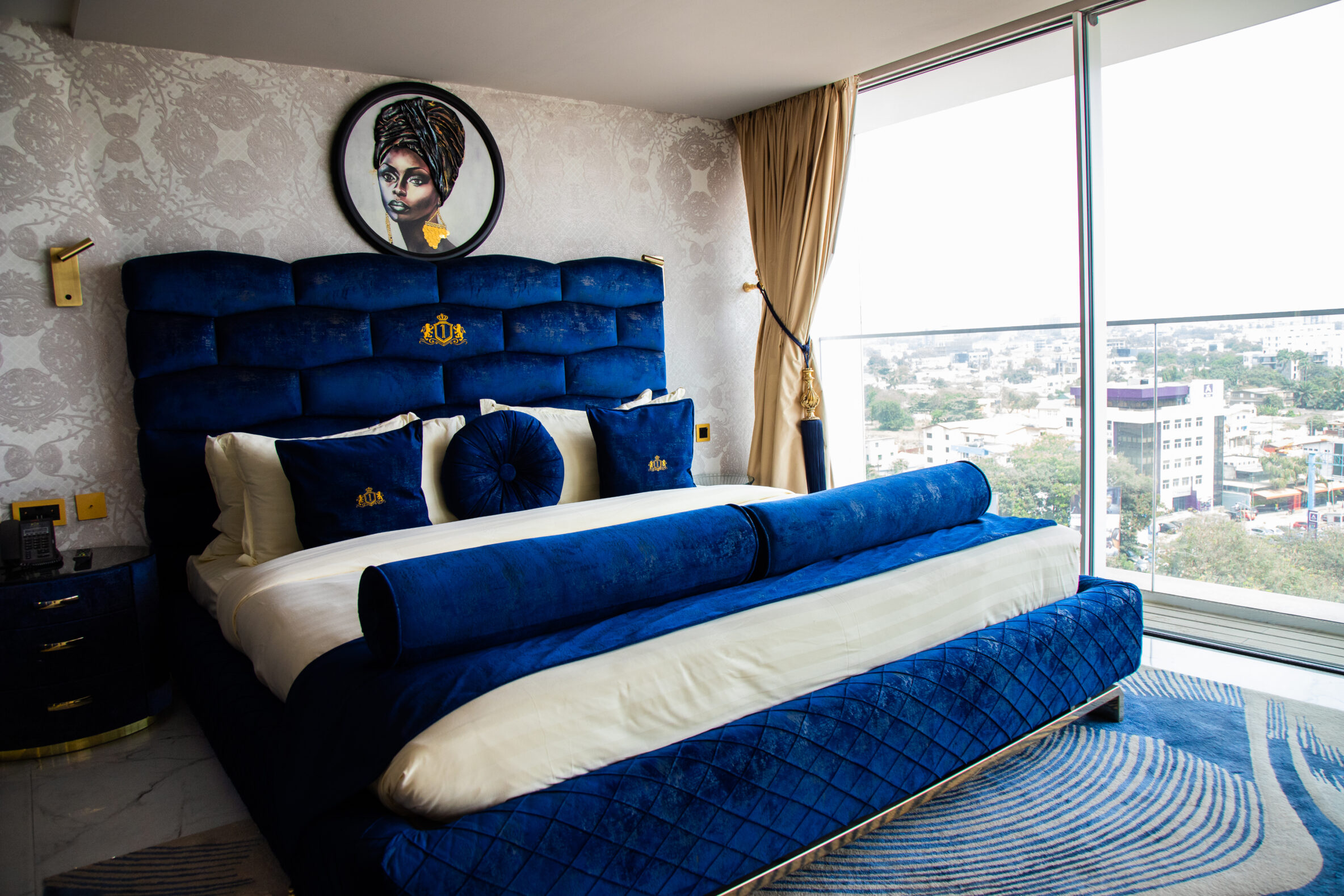 Bedroom, King Suite